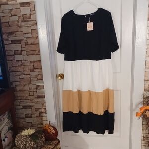 BloomChic Tricolor Midi Dress in Black, White, and Tan Size 18-20